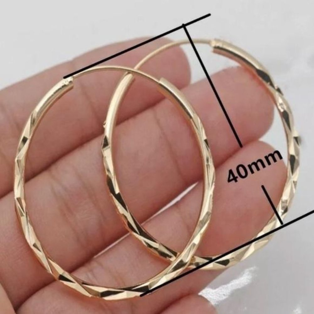 NEW 18K Gold Hoop Earrings, beautiful Earrings, cute Earrings. - Picture 5 of 6